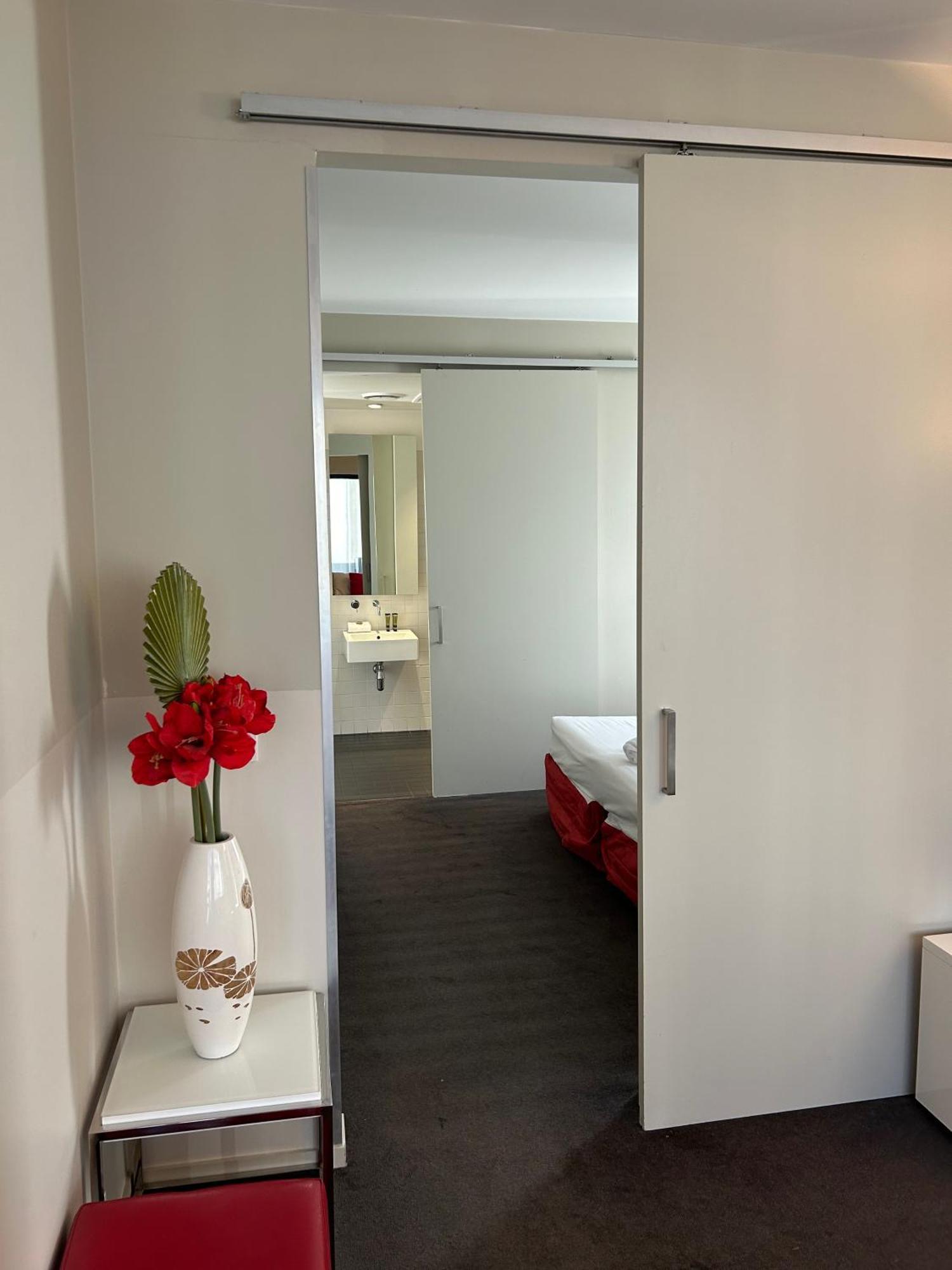Adele Apartment Hotel East Melbourne Luaran gambar
